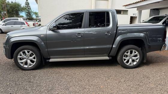 VOLKSWAGEN AMAROK 3.0 V6 TDI DIESEL HIGHLINE CD 4MOTION AUTOMÁTICO